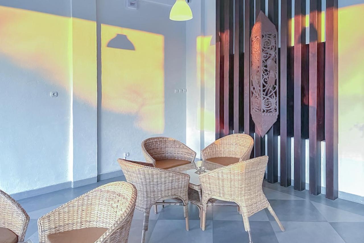 Urbanview Syariah Wisma Annisa Palangkaraya By Reddoorz Ngoại thất bức ảnh